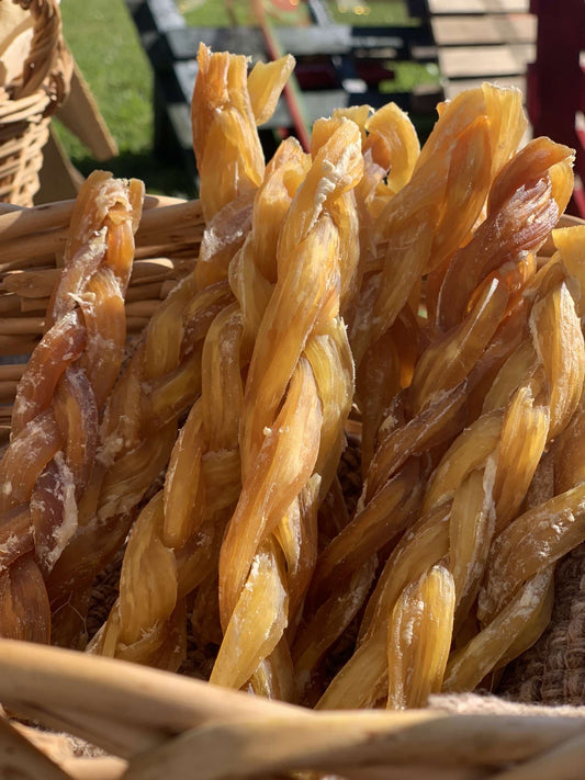 Braided beef backstrap dog chew - natural tendon braid rich in collagen for dental health and joint support