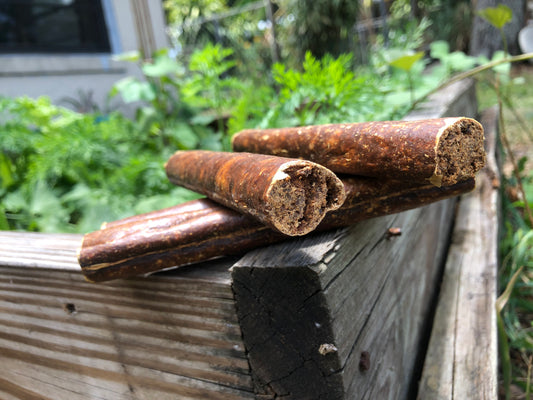 Premium beef stogie for dogs - high-protein natural sausage chew for all dog sizes