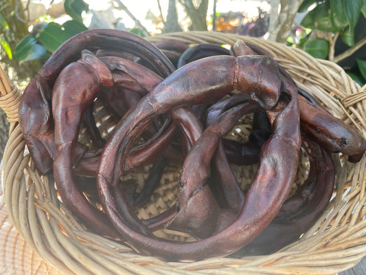 Premium beef collagen ring for dogs - single-ingredient circular chew promotes dental health